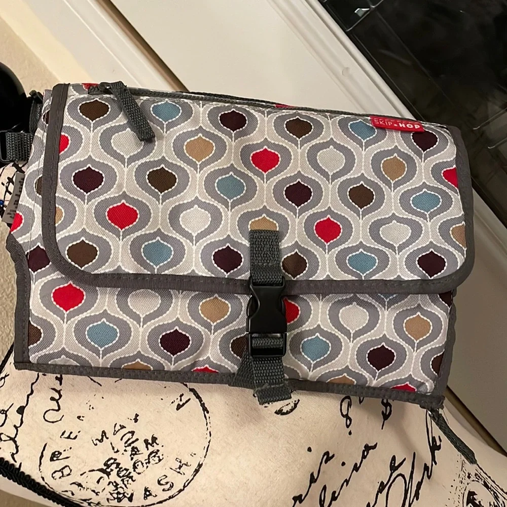 Skip Hop Pronto Baby Changing Station Red Black White Hearts Travel- never used